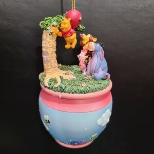 2001 Winnie the Pooh Sweet Pursuits Hanging Honeypot Ornament